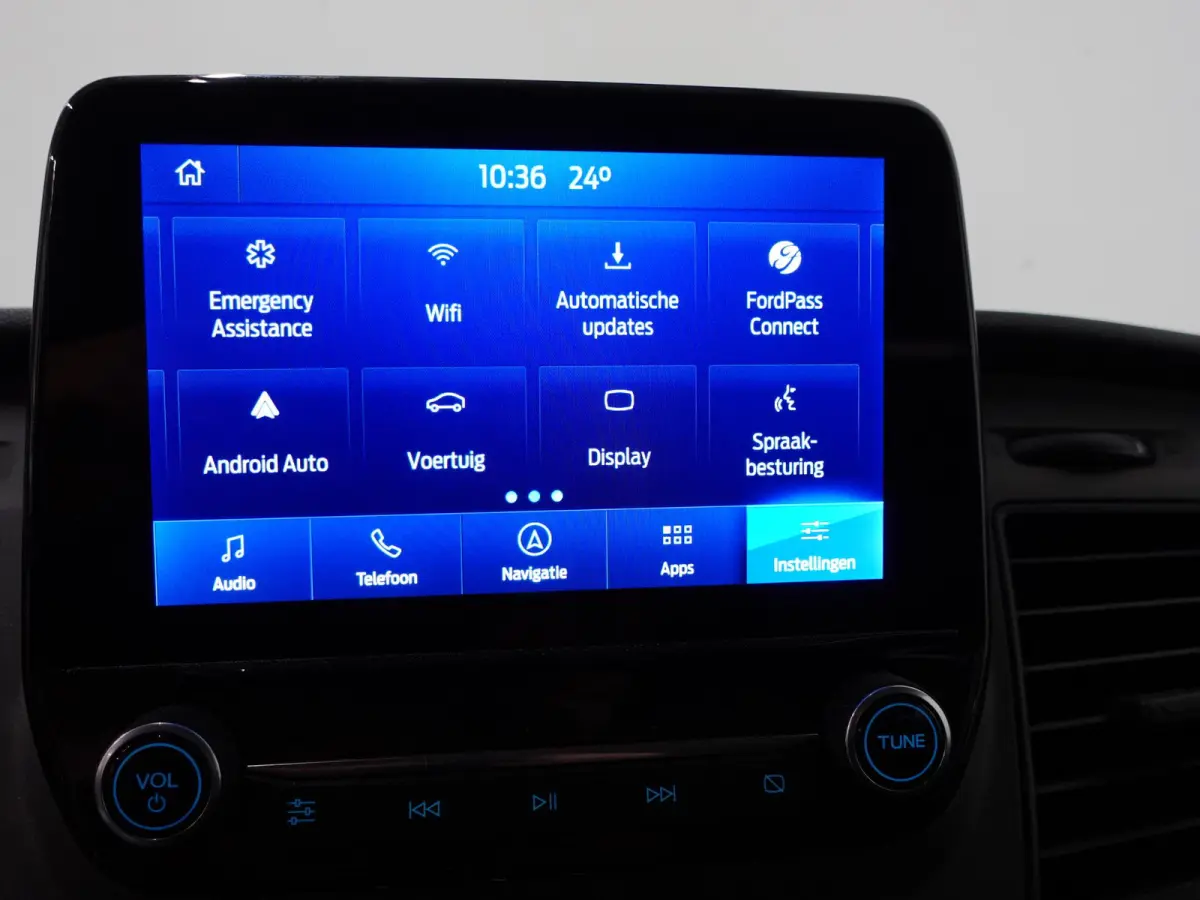300 2.0 TDCI L2H1 Trend Dubbele Cabine Airco Bluetooth Navigatie Trekhaak