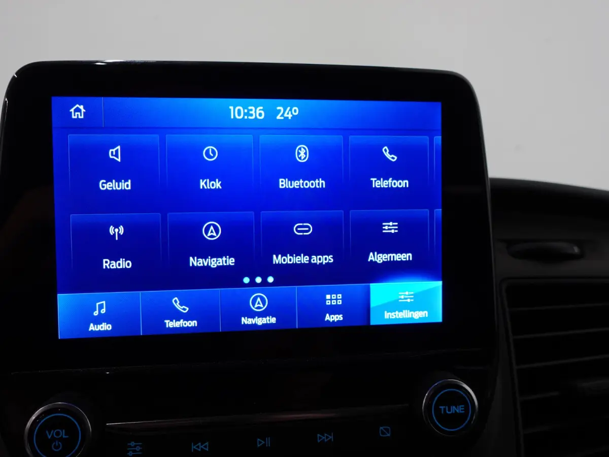 300 2.0 TDCI L2H1 Trend Dubbele Cabine Airco Bluetooth Navigatie Trekhaak