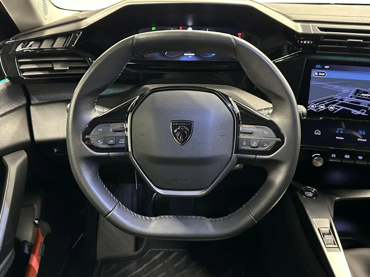 1.2 PureTech Active Pack Business TREKHAAK NAVI CARPLAY ADAPTIEF CRUISE ECC.