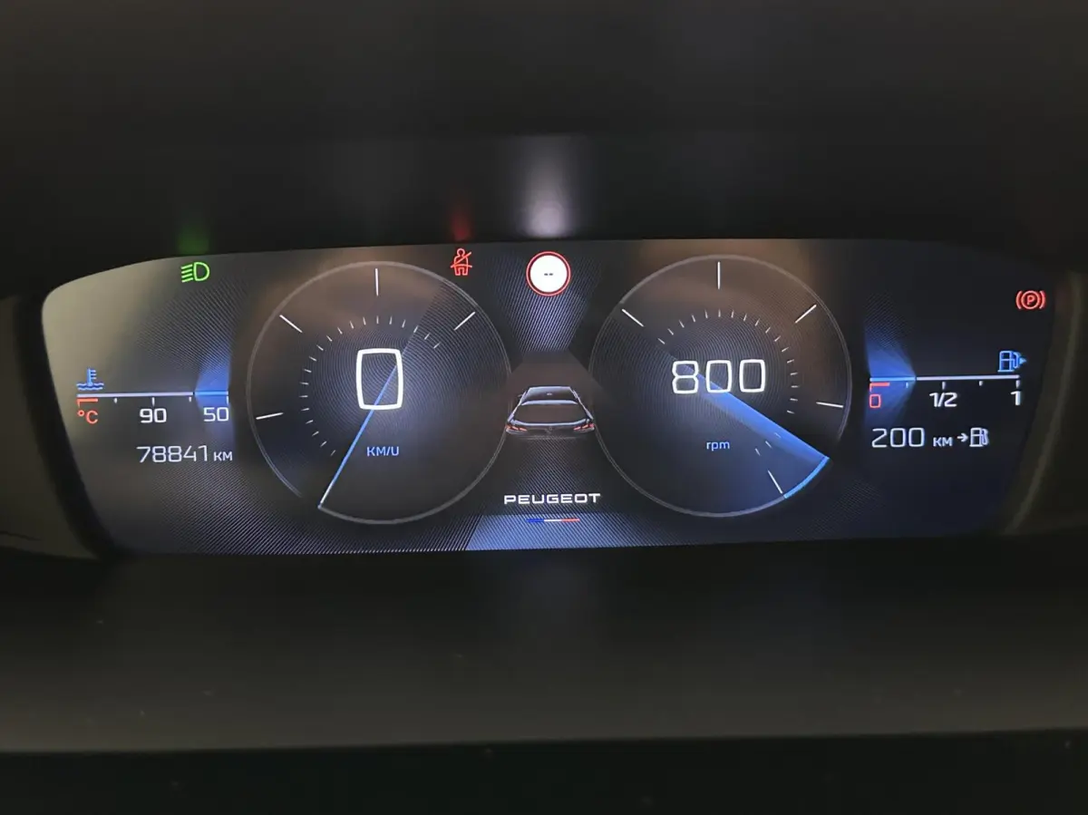 1.2 PureTech Active Pack Business TREKHAAK NAVI CARPLAY ADAPTIEF CRUISE ECC.