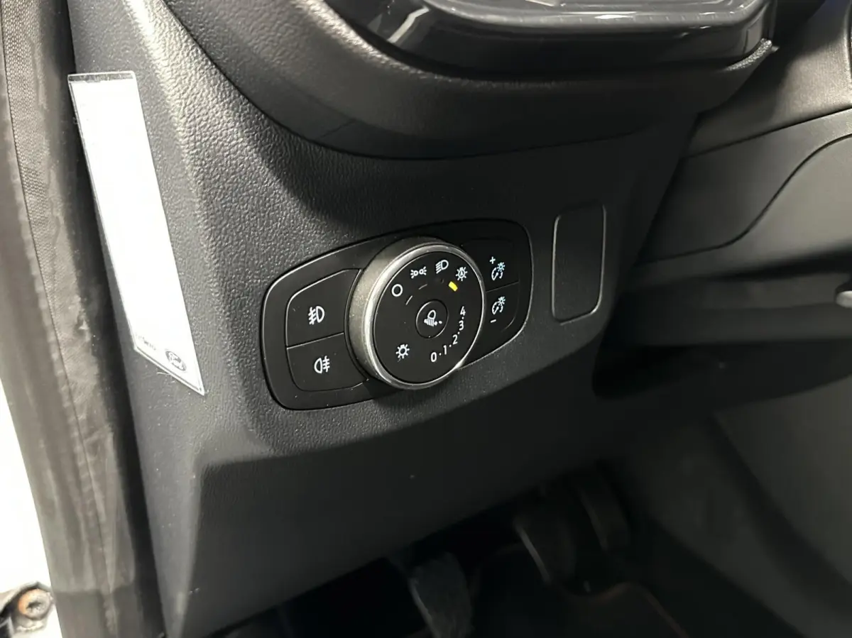 1.0 EcoBoost ST-Line X CARPLAY NAVI CRUISE ECC LM 28000 KM.