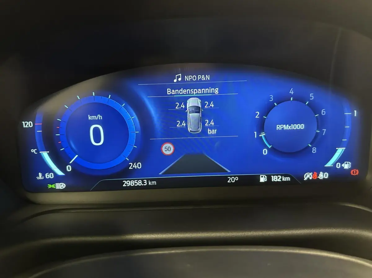 1.0 EcoBoost ST-Line X CARPLAY NAVI CRUISE ECC LM 28000 KM.