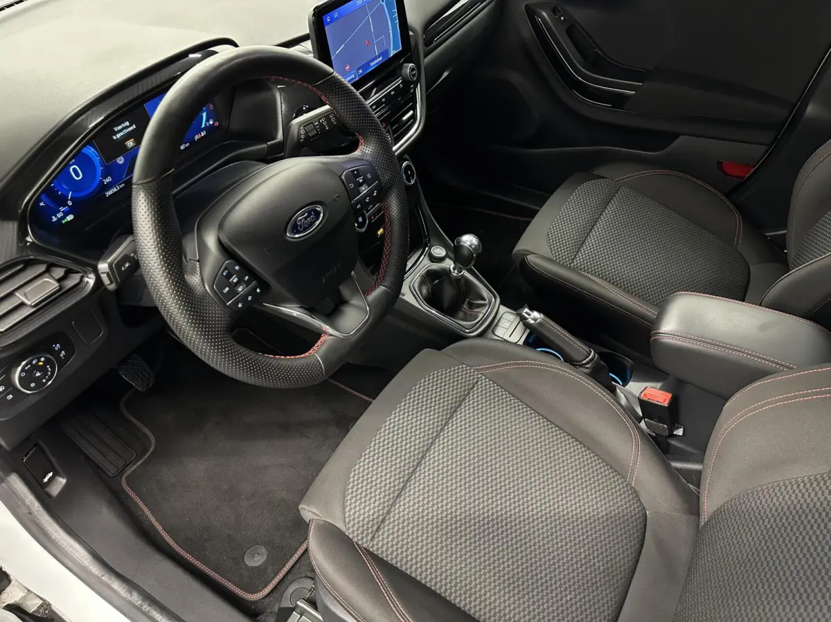 1.0 EcoBoost ST-Line X CARPLAY NAVI CRUISE ECC LM 28000 KM.