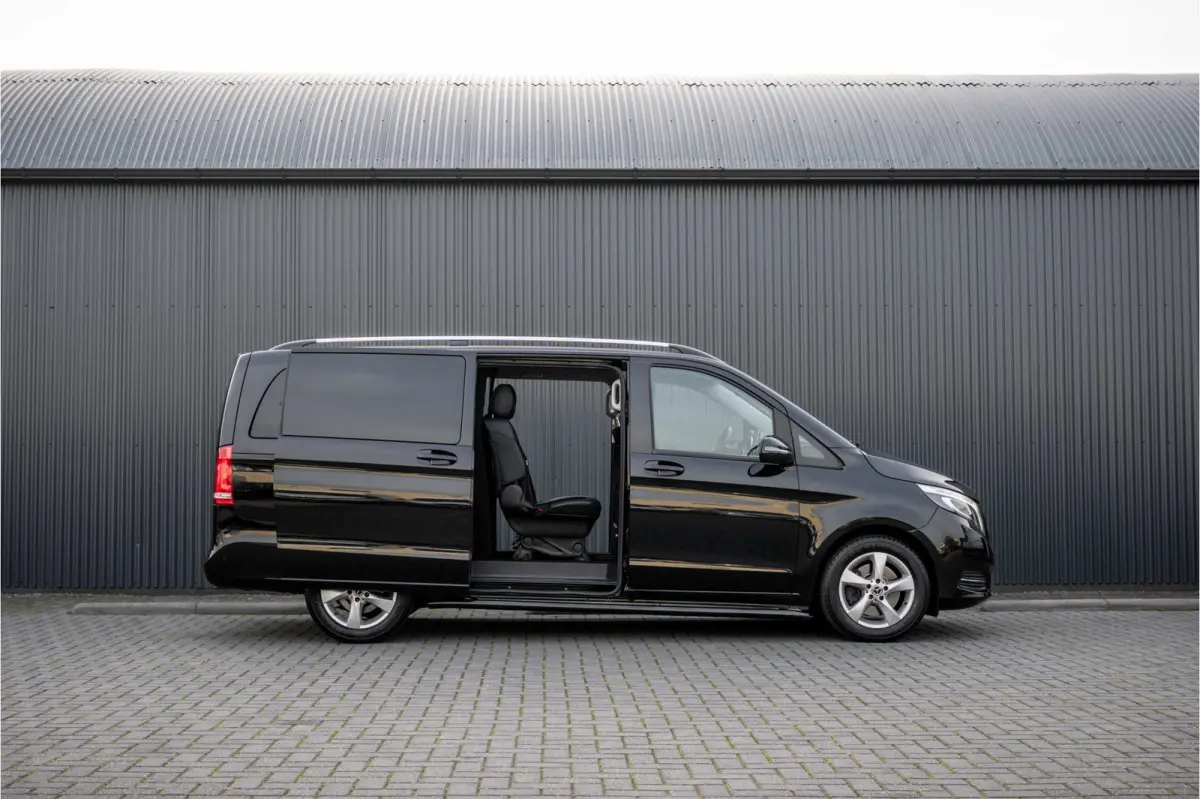 V 250 BlueTEC | Automaat | 360° Camera | Leder | Burmester | Elekt.schuifdeur L+R | Climatronic | Trekhaak