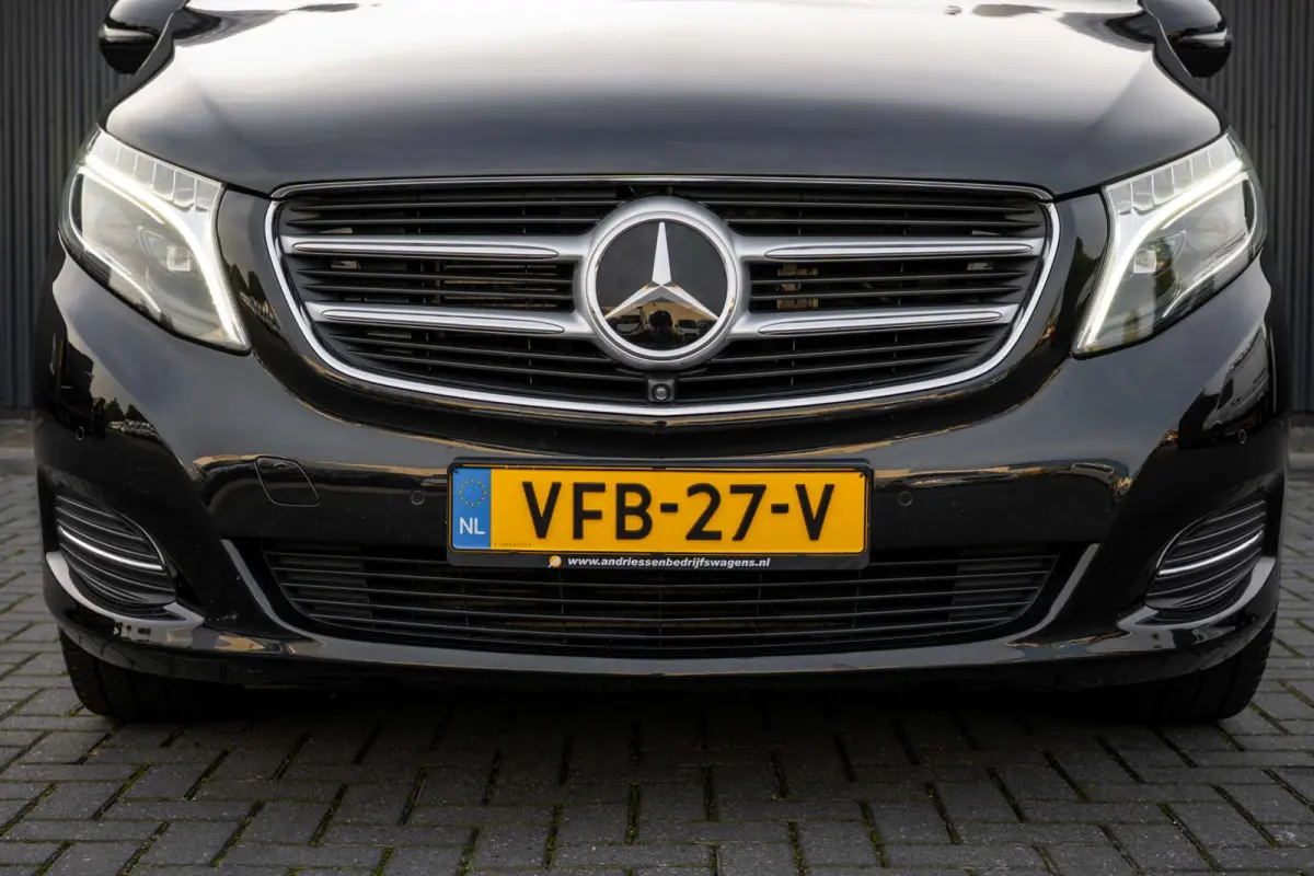 V 250 BlueTEC | Automaat | 360° Camera | Leder | Burmester | Elekt.schuifdeur L+R | Climatronic | Trekhaak