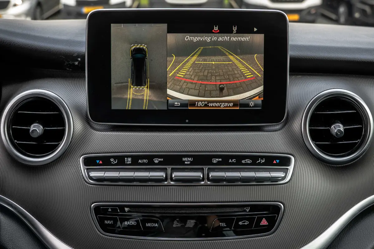 V 250 BlueTEC | Automaat | 360° Camera | Leder | Burmester | Elekt.schuifdeur L+R | Climatronic | Trekhaak