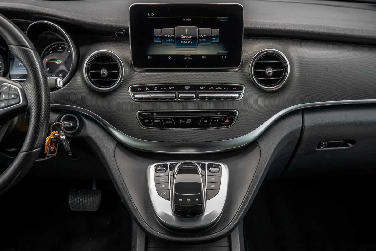 V 250 BlueTEC | Automaat | 360° Camera | Leder | Burmester | Elekt.schuifdeur L+R | Climatronic | Trekhaak