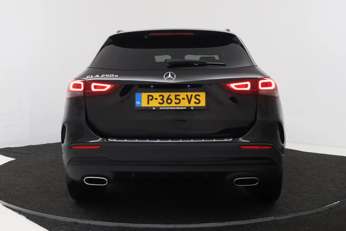 250 e AMG Line (SFEERVERLICHTING, CAMERA, STOELVERWARMING, LED, 1e EIGENAAR)