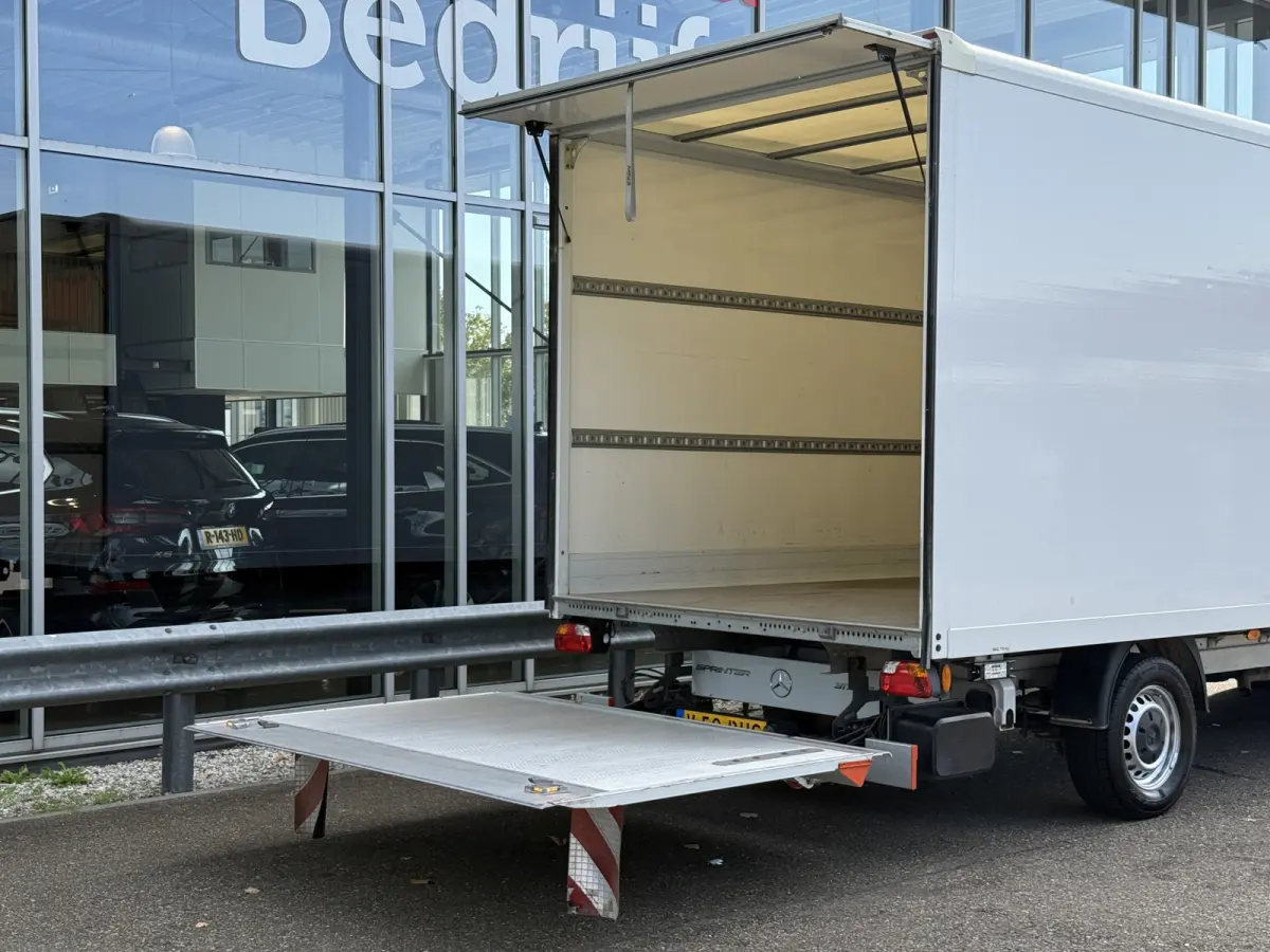 317 1.9 CDI RWD Bakwagen met laadklep | MBUX 10 | Navi | Carplay | Camera | Stoelverw. | Cruisec.