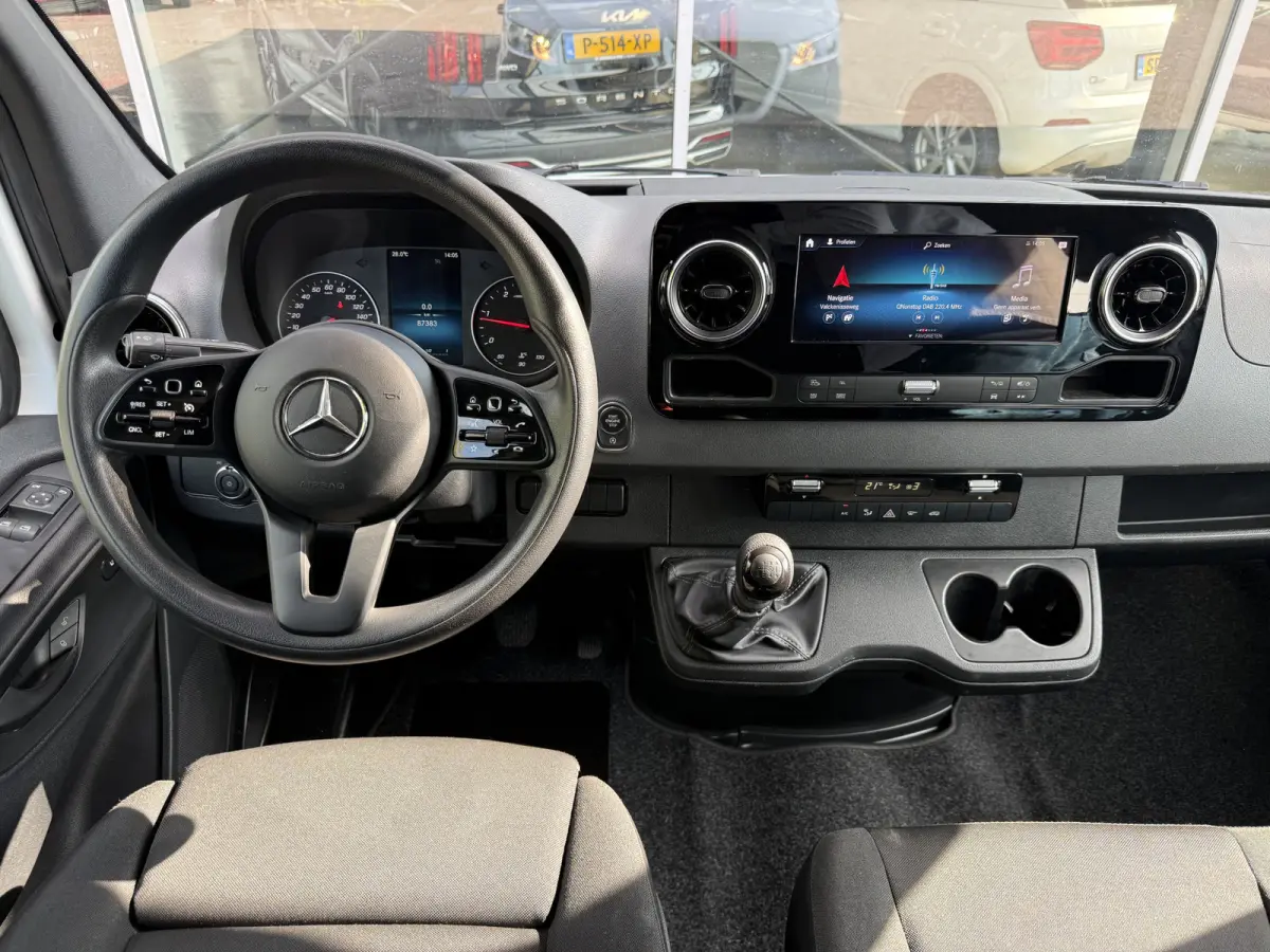 317 1.9 CDI RWD Bakwagen met laadklep | MBUX 10 | Navi | Carplay | Camera | Stoelverw. | Cruisec.