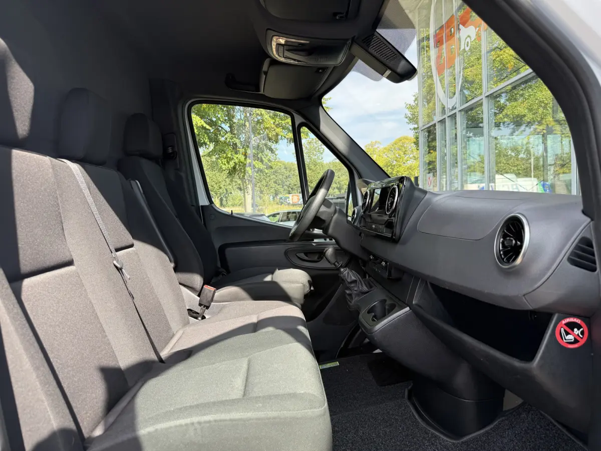 317 1.9 CDI RWD Bakwagen met laadklep | MBUX 10 | Navi | Carplay | Camera | Stoelverw. | Cruisec.