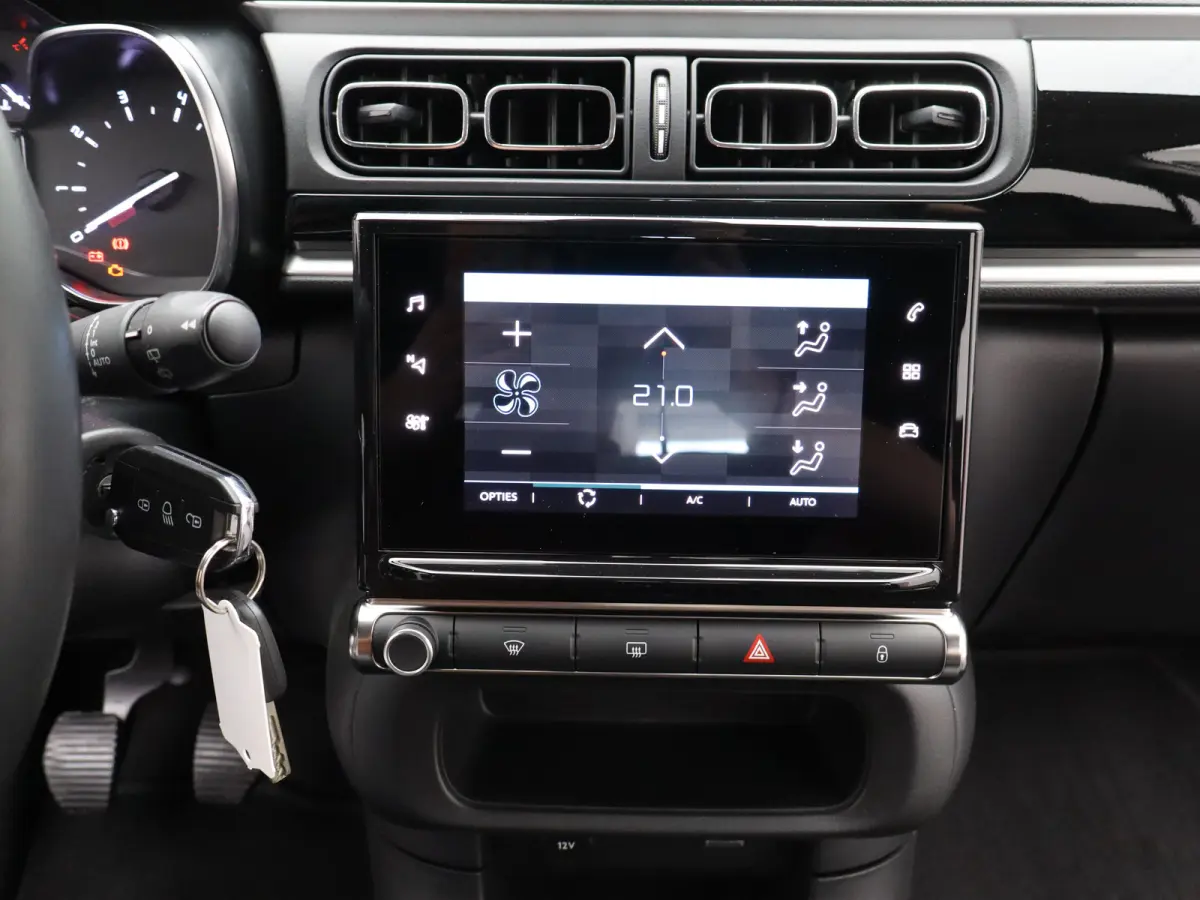 1.2 PureTech Shine | Carplay | Cruise | Camera | Parkeersensoren | Navi | Clima
