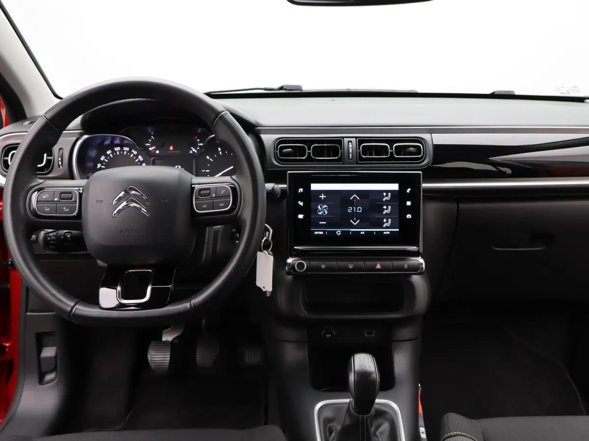 1.2 PureTech Shine | Carplay | Cruise | Camera | Parkeersensoren | Navi | Clima