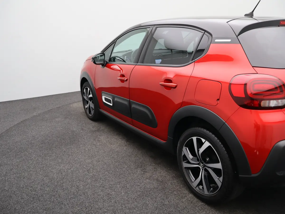 1.2 PureTech Shine | Carplay | Cruise | Camera | Parkeersensoren | Navi | Clima