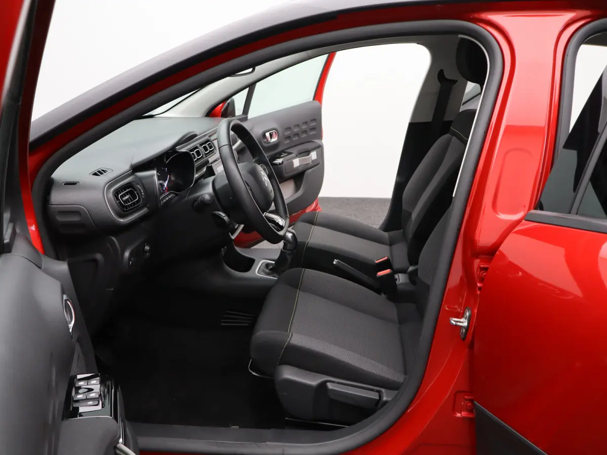 1.2 PureTech Shine | Carplay | Cruise | Camera | Parkeersensoren | Navi | Clima