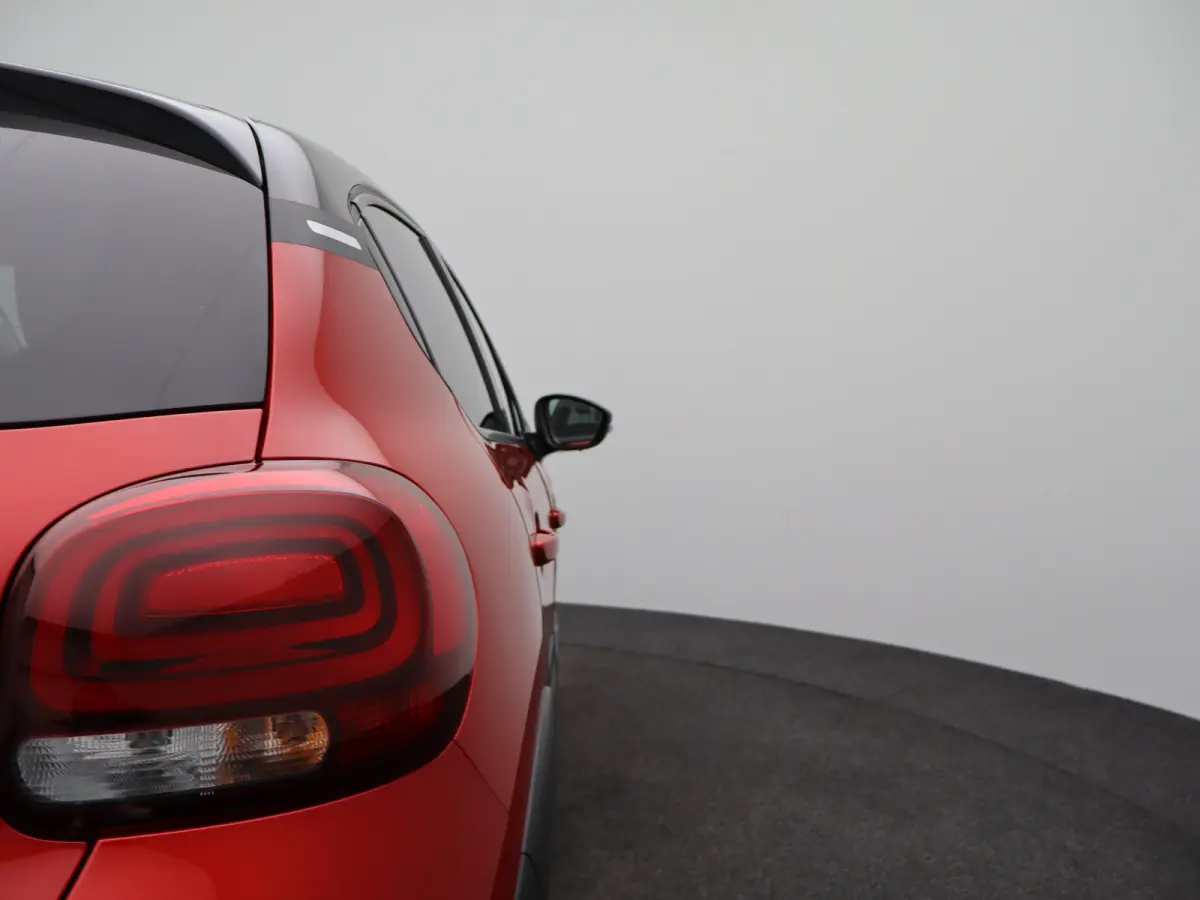 1.2 PureTech Shine | Carplay | Cruise | Camera | Parkeersensoren | Navi | Clima