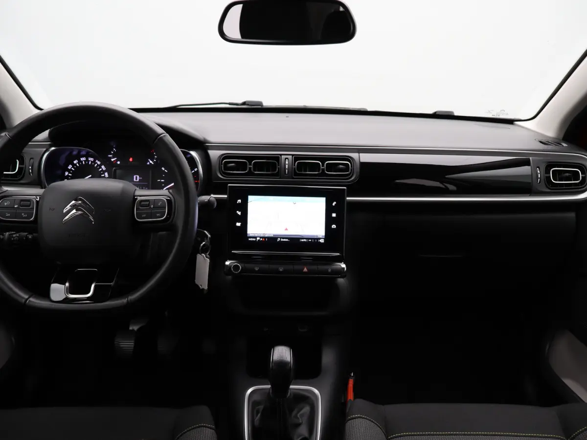 1.2 PureTech Shine | Carplay | Cruise | Camera | Parkeersensoren | Navi | Clima