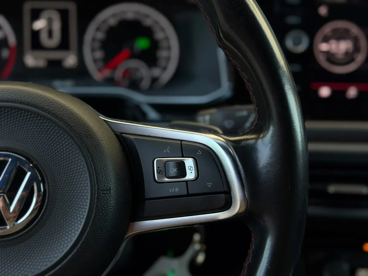 2.0 TSI GTI 200PK (CARPLAY, PARKEERSENSOREN V+A, AUTOMAAT, IQ LIGHTS, CRUISE CONTROL, BLEUTOOTH, GOED ONDH)