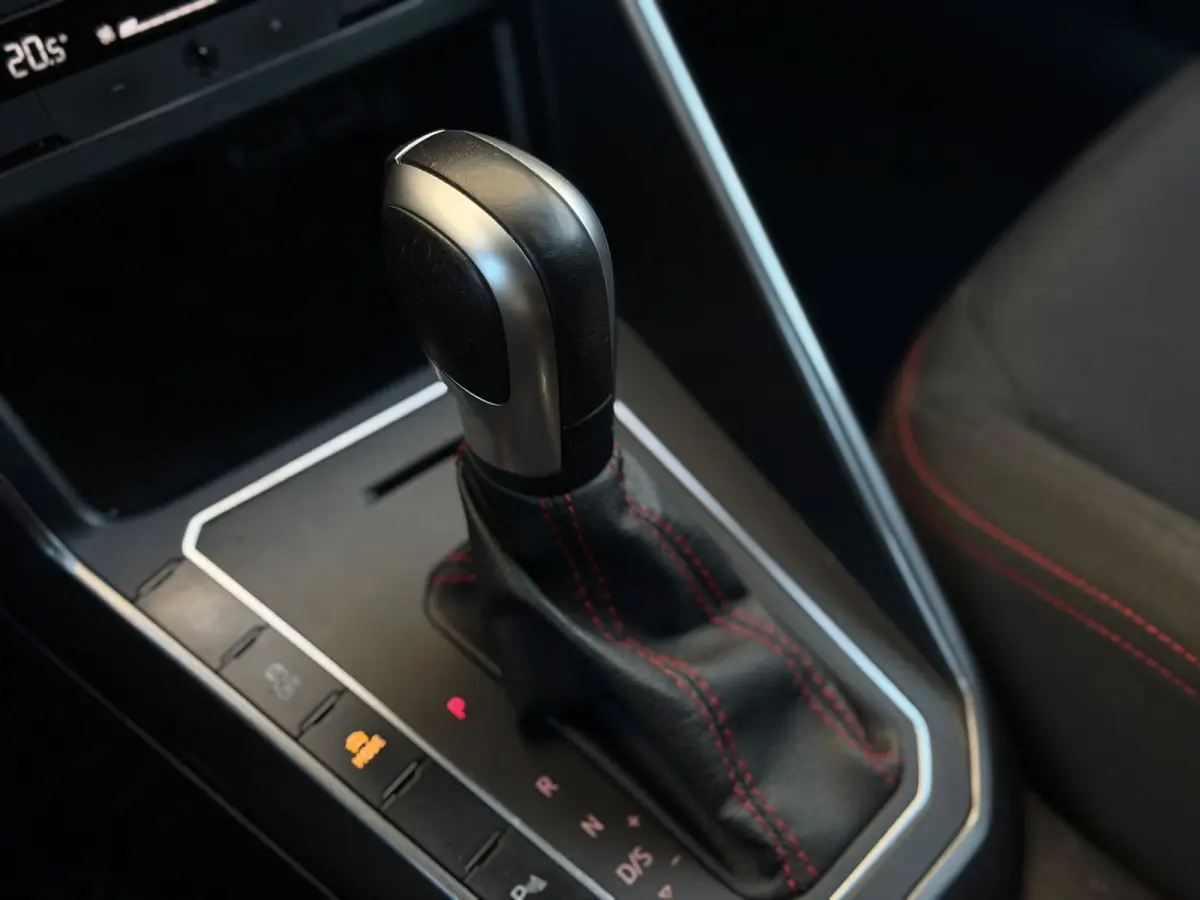 2.0 TSI GTI 200PK (CARPLAY, PARKEERSENSOREN V+A, AUTOMAAT, IQ LIGHTS, CRUISE CONTROL, BLEUTOOTH, GOED ONDH)