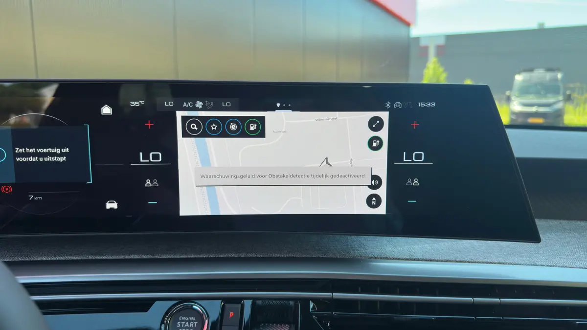 Allure 210 73 kWh | Apple Carplay / Android Auto | 360° Camera | Adaptieve Cruise Control | Stoelverwarming Voor | Stuurverwarming | Navigatie | Elektrische parkeerrem | Extra getinte achte