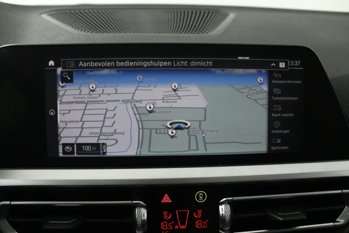 330e Edition M Sport Plus (PANORAMADAK, STOELVERWARMING, CARPLAY, CAMERA, DEALER ONDERHOUDEN)