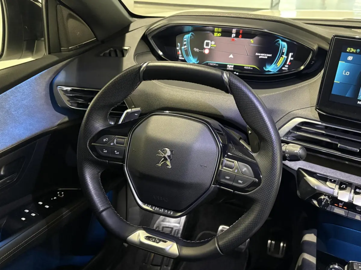 1.6 HYbrid 225 GT|Black Pack|19 inch|Memory|360|FOCAL|Carplay|Navi|PDC|ACC|Side assist|Lane Assist|