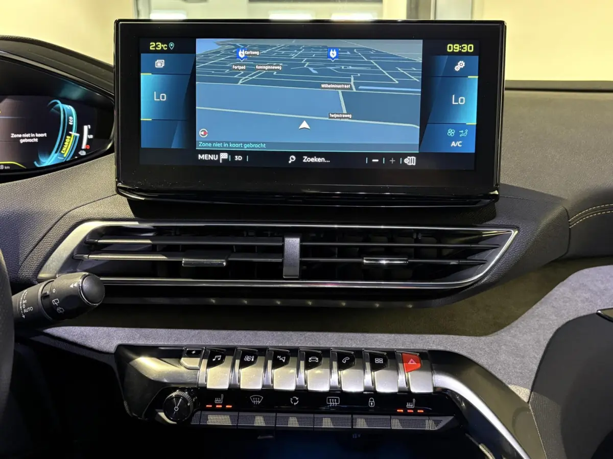 1.6 HYbrid 225 GT|Black Pack|19 inch|Memory|360|FOCAL|Carplay|Navi|PDC|ACC|Side assist|Lane Assist|