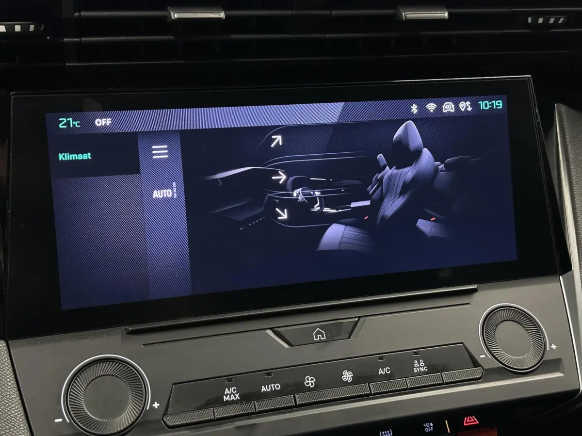 1.2 PureTech Active Pack Business NAVI CARPLAY CRUISE ECC.