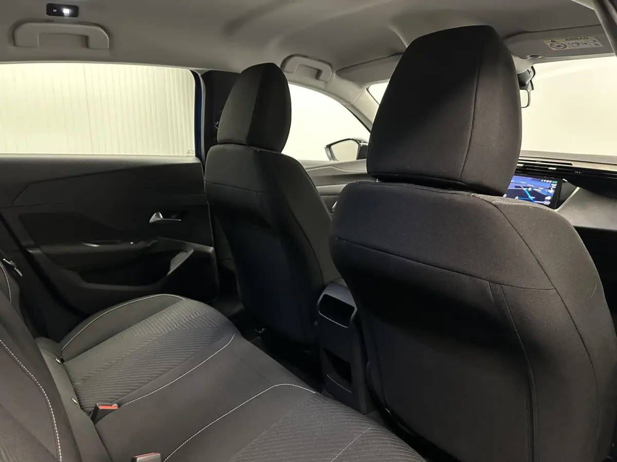 1.2 PureTech Active Pack Business NAVI CARPLAY CRUISE ECC.