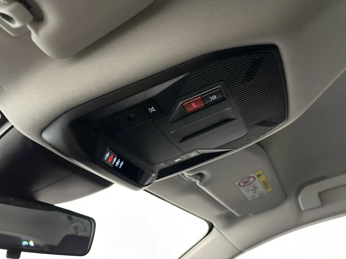1.2 PureTech Active Pack Business NAVI CARPLAY CRUISE ECC.