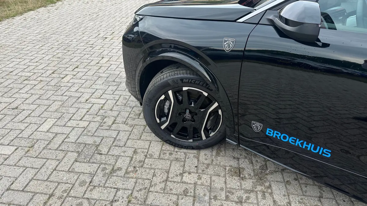 GT Avantage 210 73 kWh | Stoelmassage Voor | Adaptive Cruise Control | Stoelverwarming Voor en Achter | 360° Camera | Elektrische Achterklep | Apple Carplay / Android Auto | | 12V aansluiti