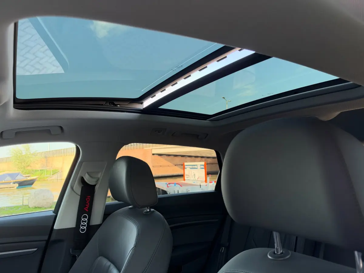 E-tron 50 Quattro Launch Edition plus 71 kWh