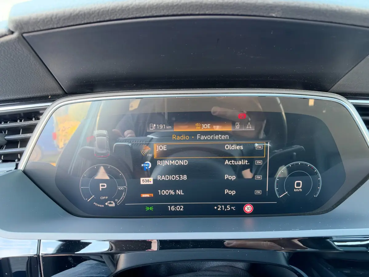 E-tron 50 Quattro Launch Edition plus 71 kWh