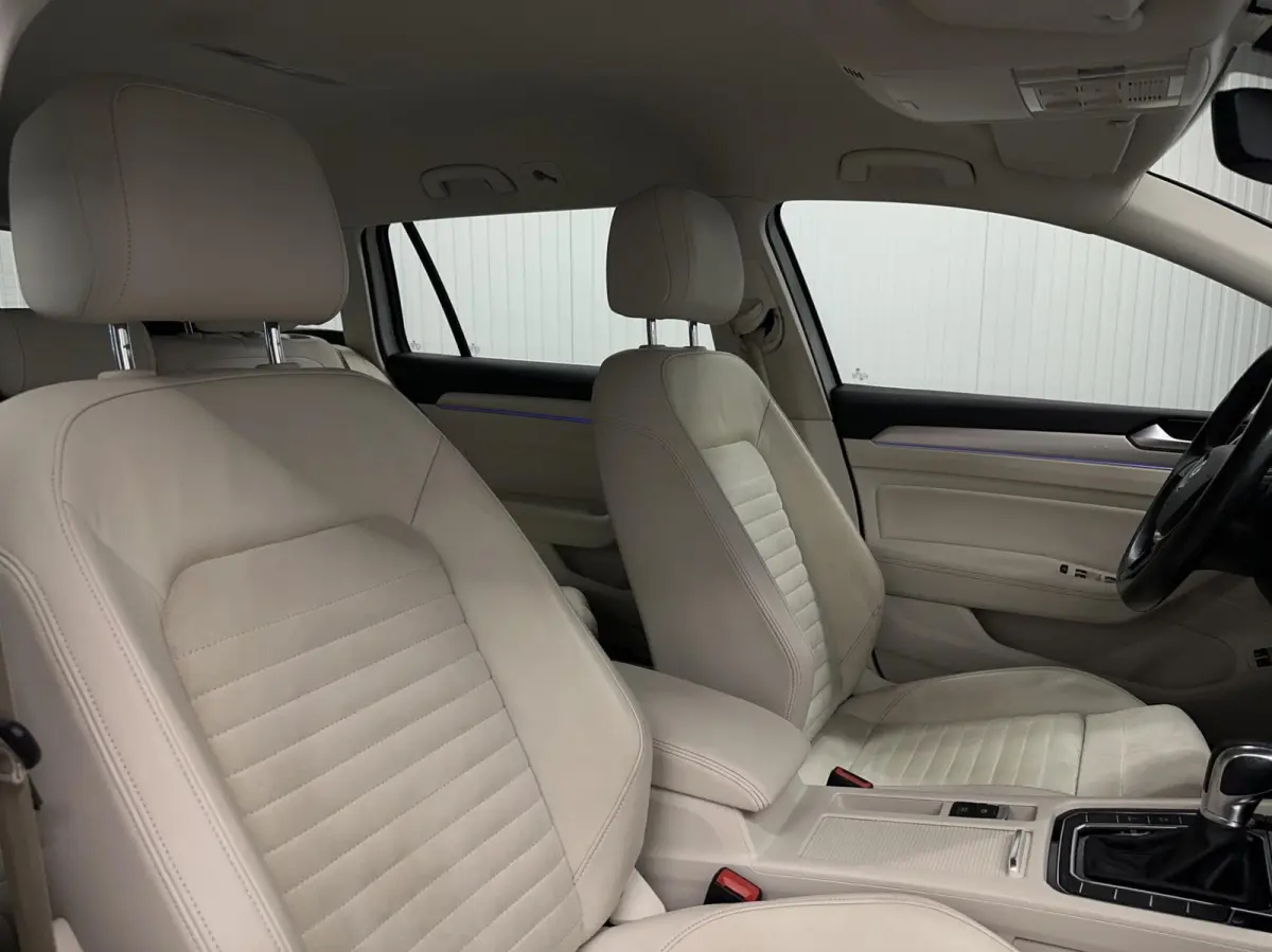 1.4 TSI GTE Highline DAB ADAPTIEF CRUISE TREKHAAK.
