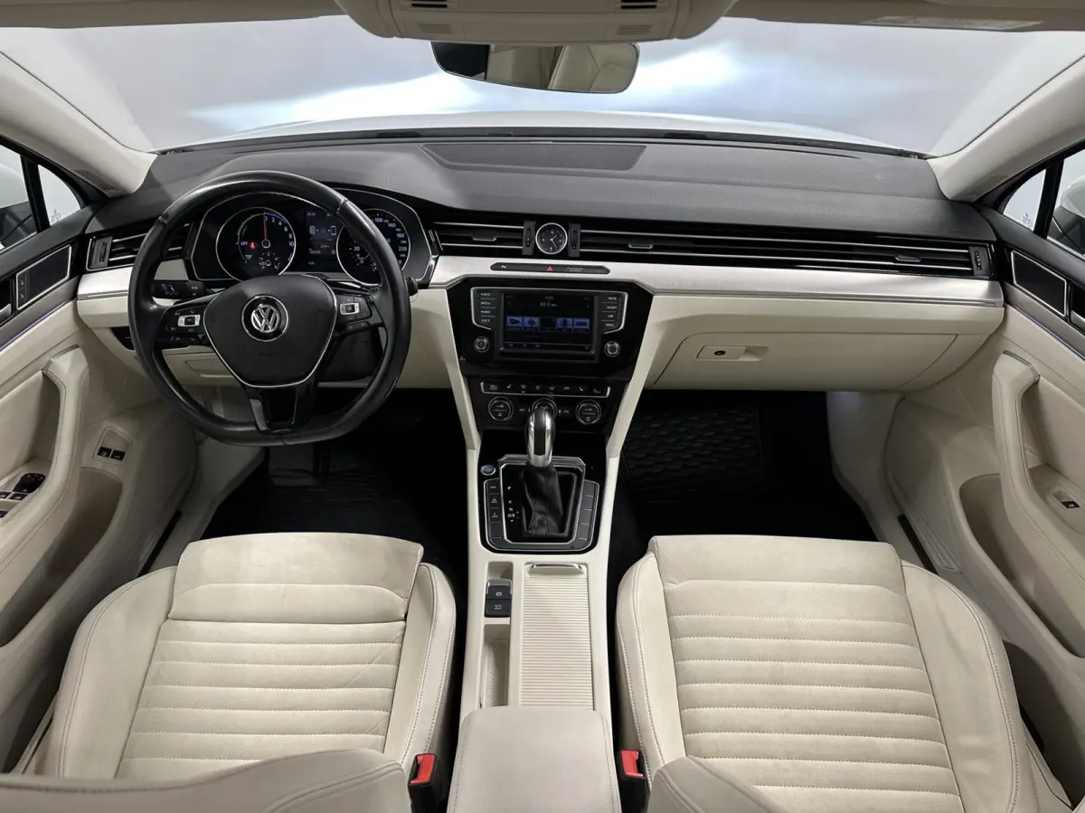 1.4 TSI GTE Highline DAB ADAPTIEF CRUISE TREKHAAK.