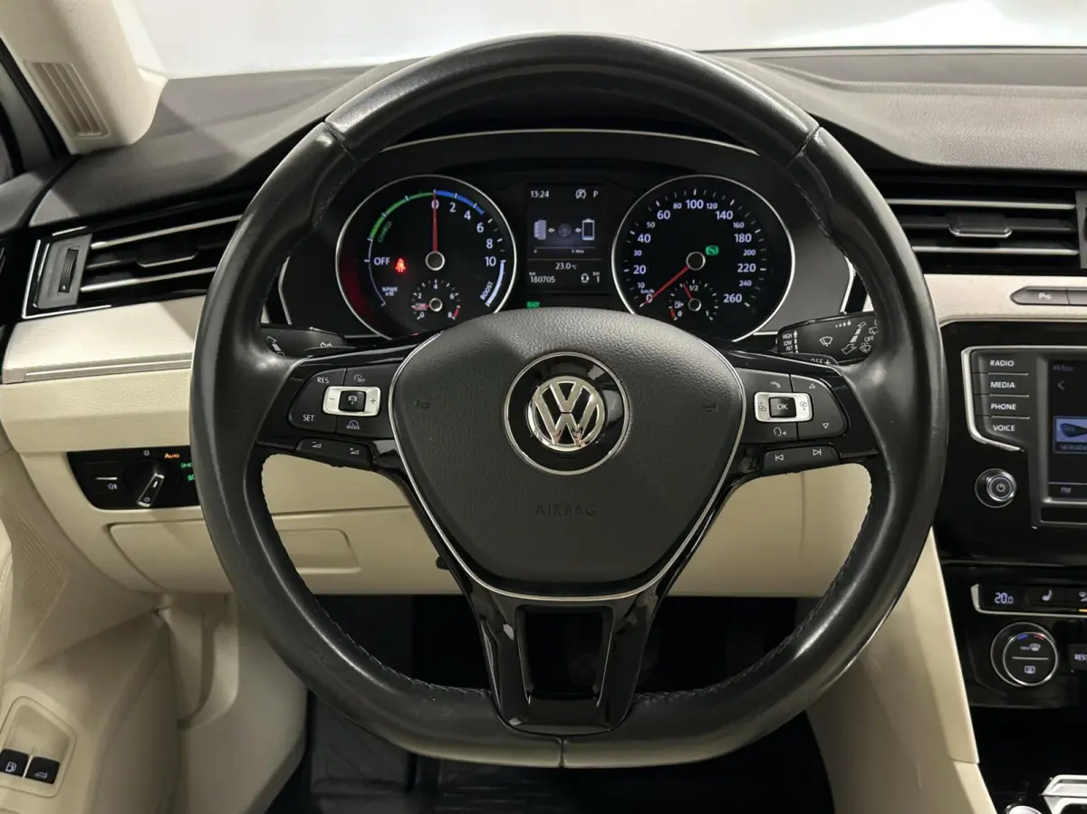 1.4 TSI GTE Highline DAB ADAPTIEF CRUISE TREKHAAK.