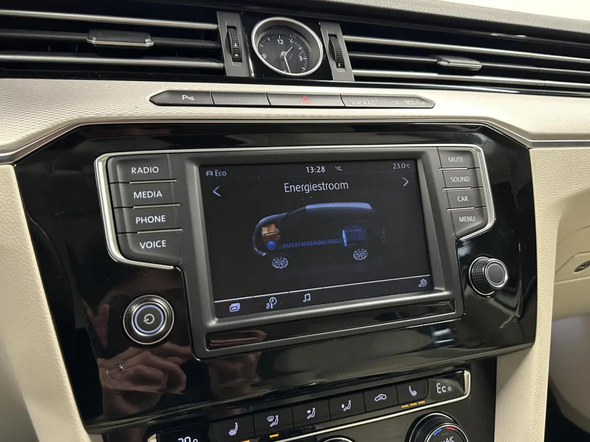 1.4 TSI GTE Highline DAB ADAPTIEF CRUISE TREKHAAK.