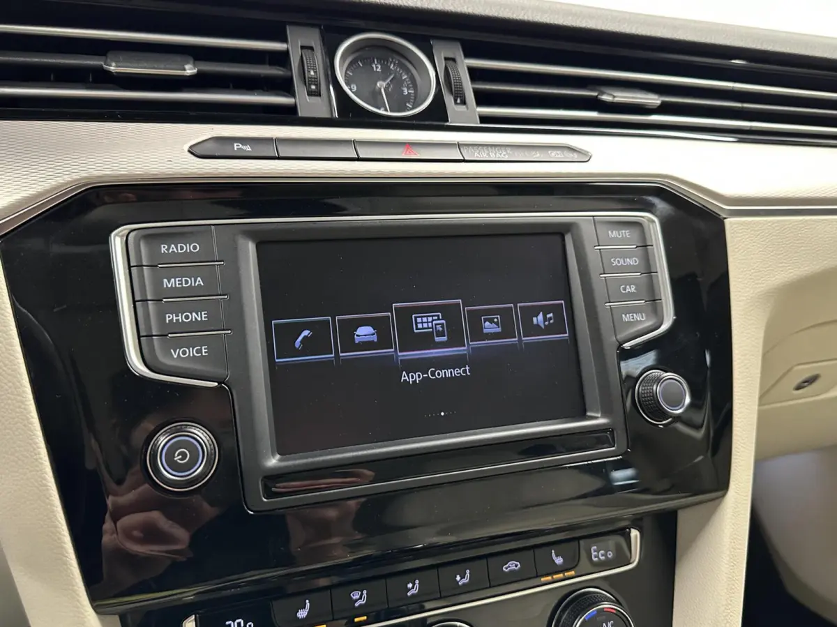 1.4 TSI GTE Highline DAB ADAPTIEF CRUISE TREKHAAK.