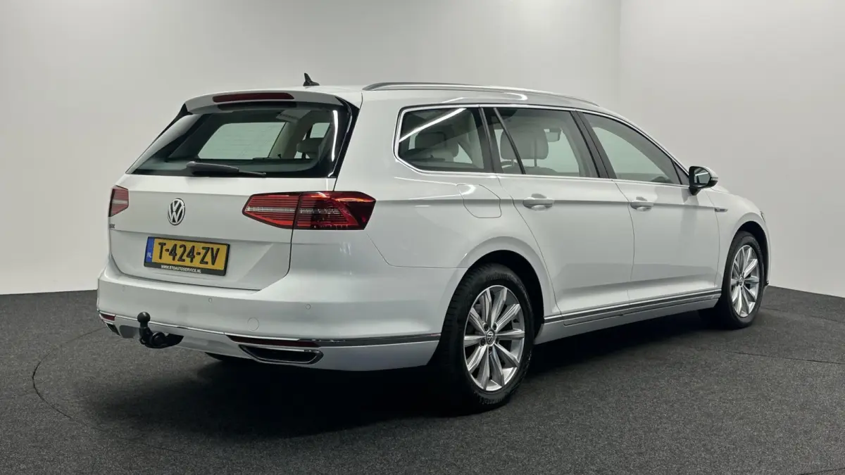 1.4 TSI GTE Highline DAB ADAPTIEF CRUISE TREKHAAK.