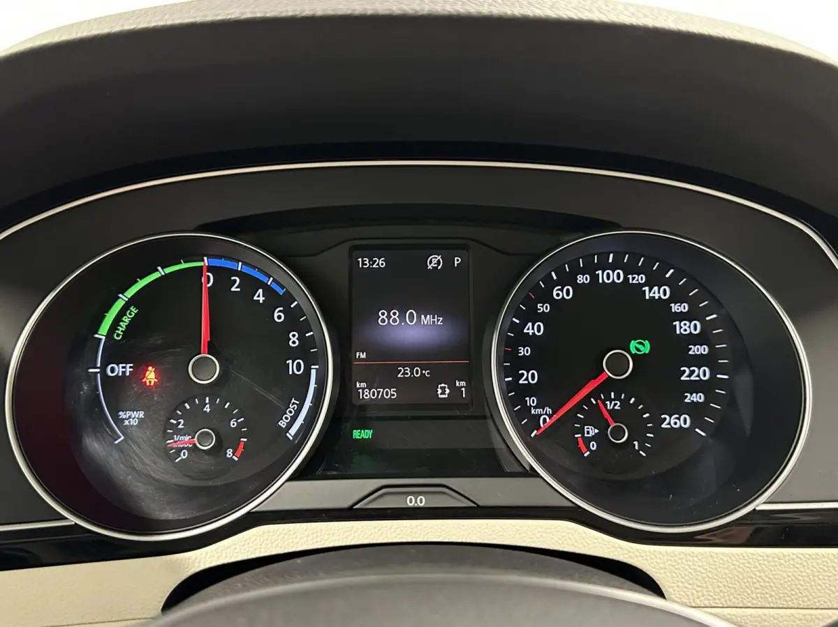 1.4 TSI GTE Highline DAB ADAPTIEF CRUISE TREKHAAK.