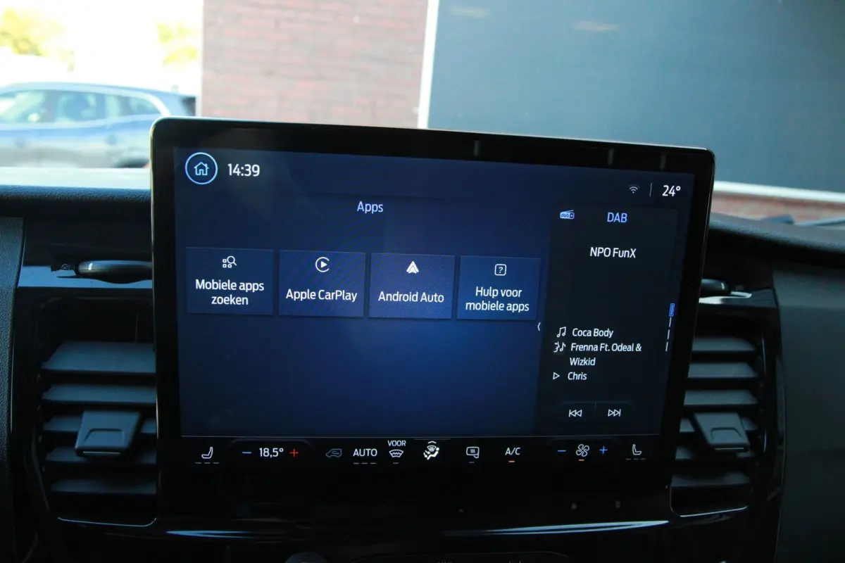 350 2.0 TDCI 130PK L3H2 Trend / Camera / App connect / Navi / 3 zits
