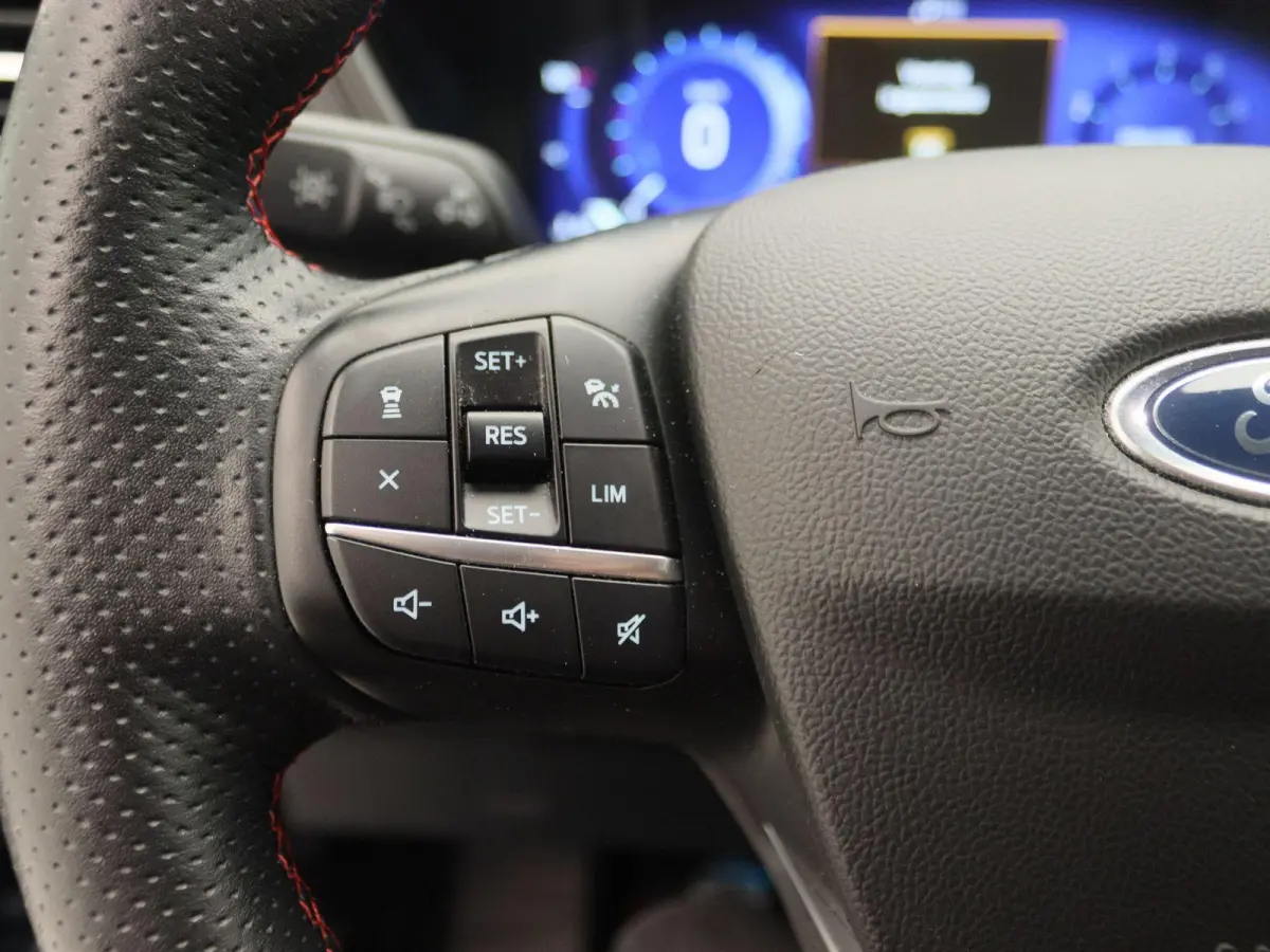 1.5 EcoBoost ST line X | Apple Carplay/Android Auto | Winter Pakket | Camera | Led Verlichting |