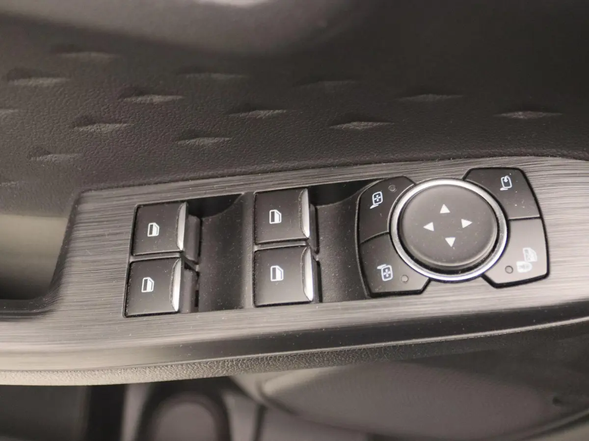 1.5 EcoBoost ST line X | Apple Carplay/Android Auto | Winter Pakket | Camera | Led Verlichting |