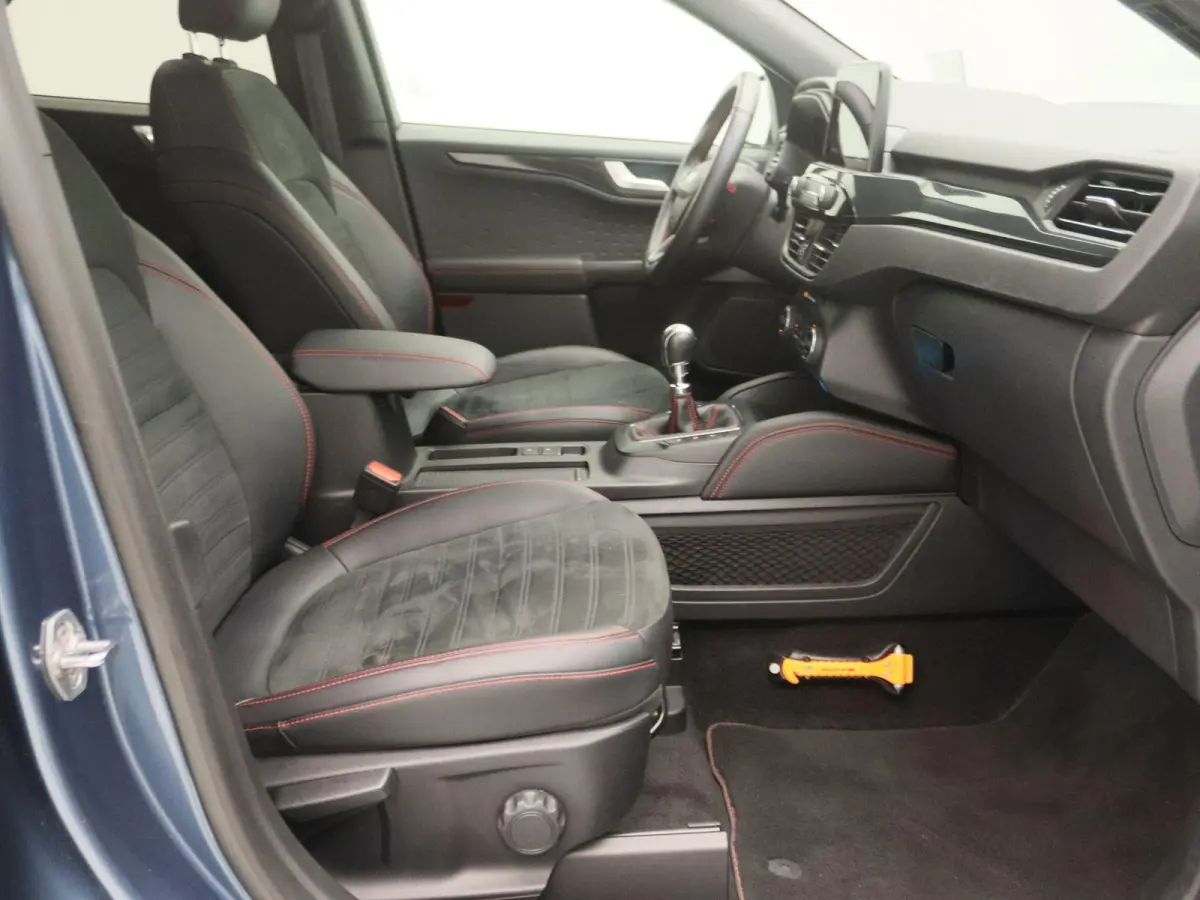 1.5 EcoBoost ST line X | Apple Carplay/Android Auto | Winter Pakket | Camera | Led Verlichting |
