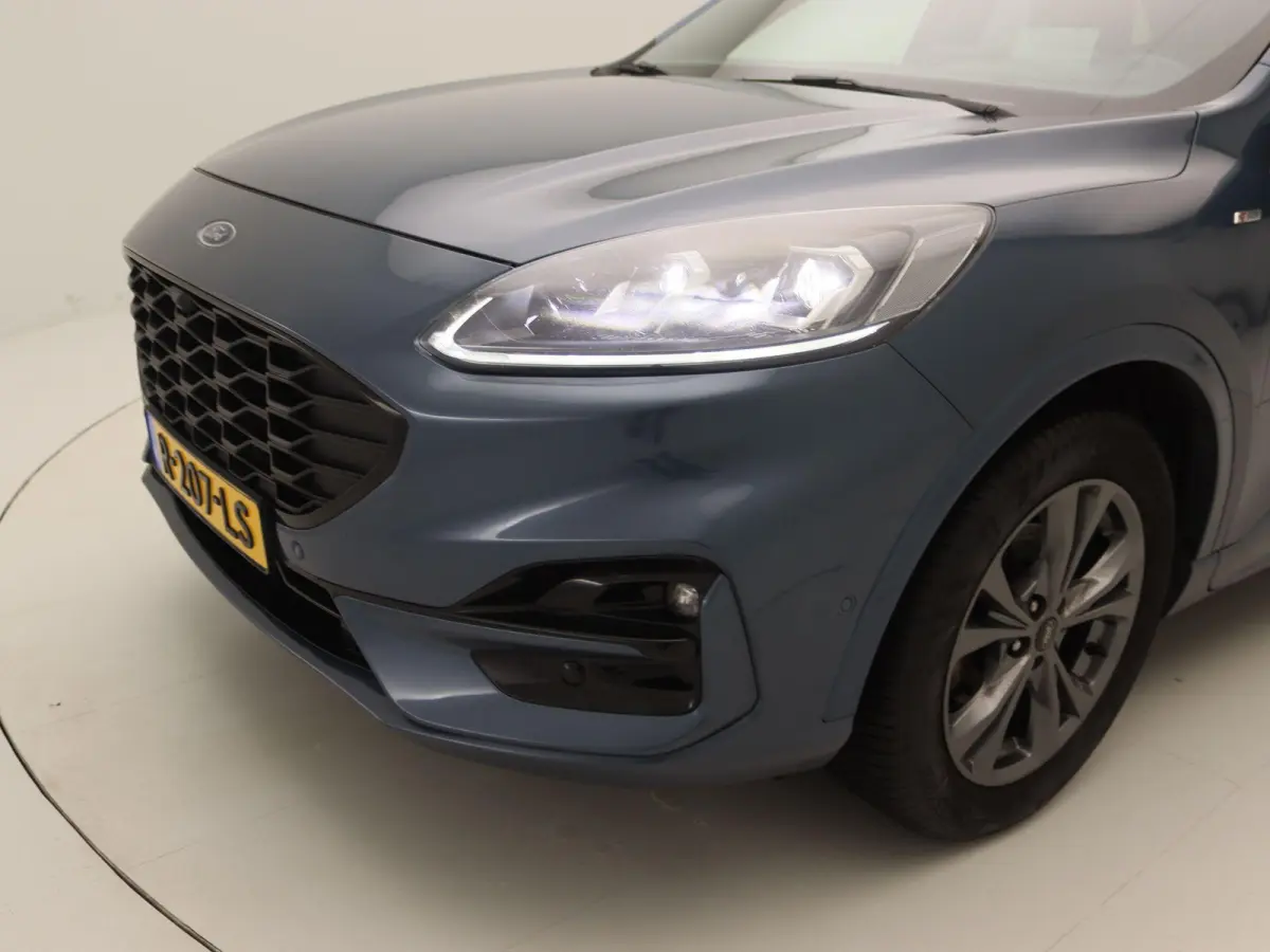 1.5 EcoBoost ST line X | Apple Carplay/Android Auto | Winter Pakket | Camera | Led Verlichting |