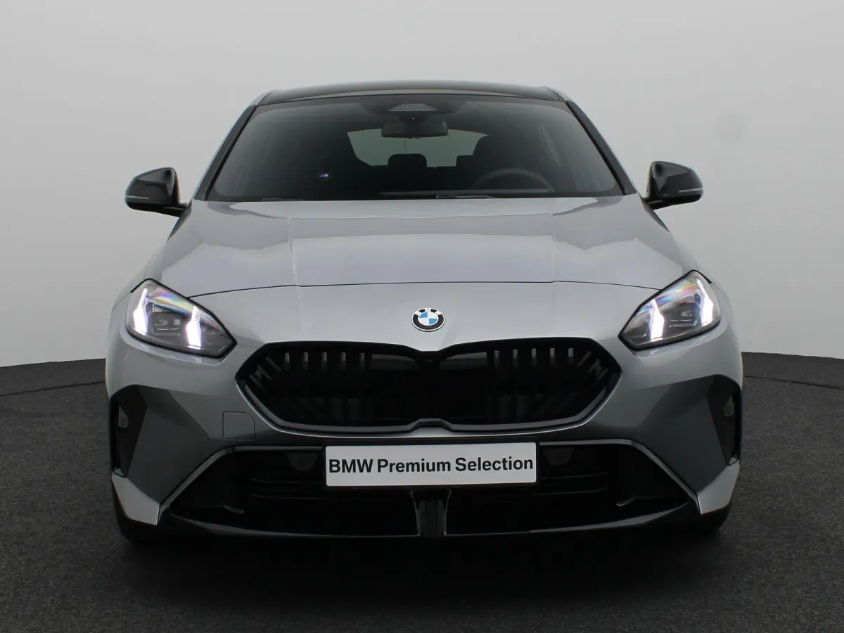 120 M Sportpakket Pro | Premium Pack | Driving Assistant Plus | Harman Kardon | 19''
