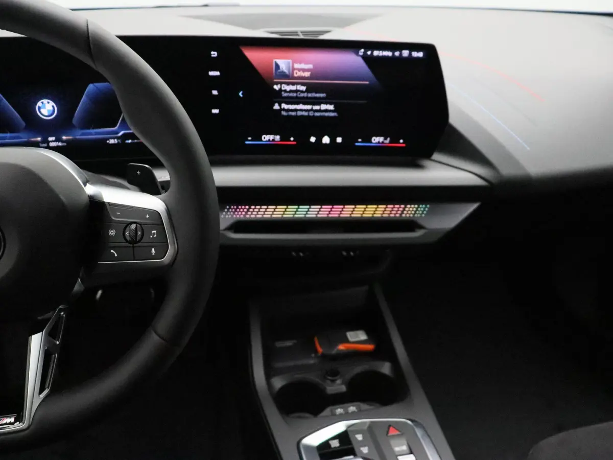 120 M Sportpakket Pro | Premium Pack | Driving Assistant Plus | Harman Kardon | 19''