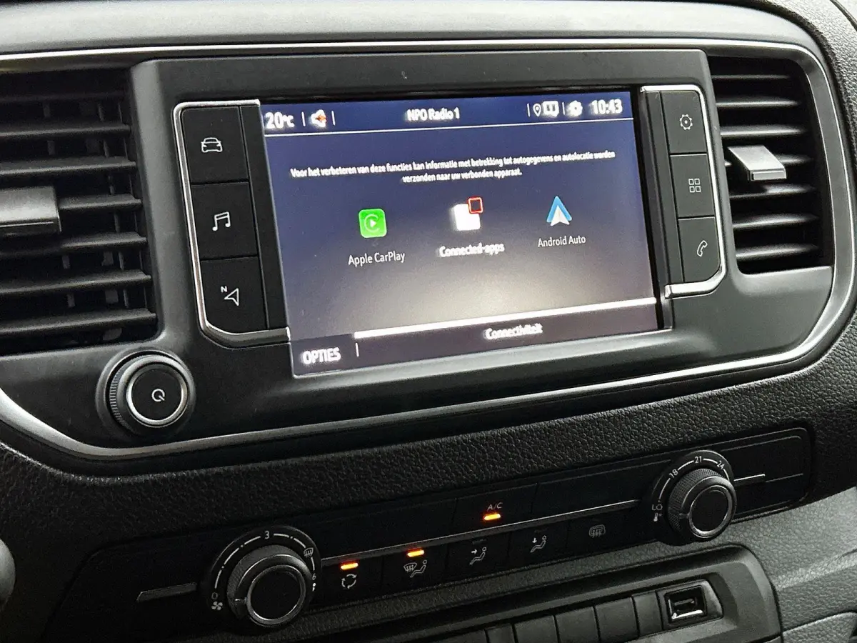 145pk Automaat L3H1 Navigatie Camera Trekhaak Apple carplay Parkeersensoren Cruise control