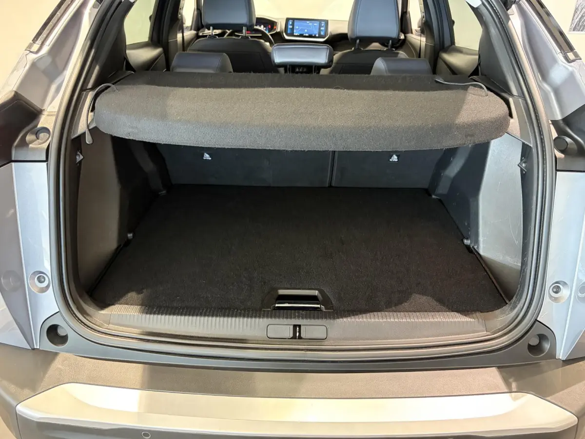 Blue Lease Allure - STOELVERWARMING - NAVIGATIE - AUTOMAAT
