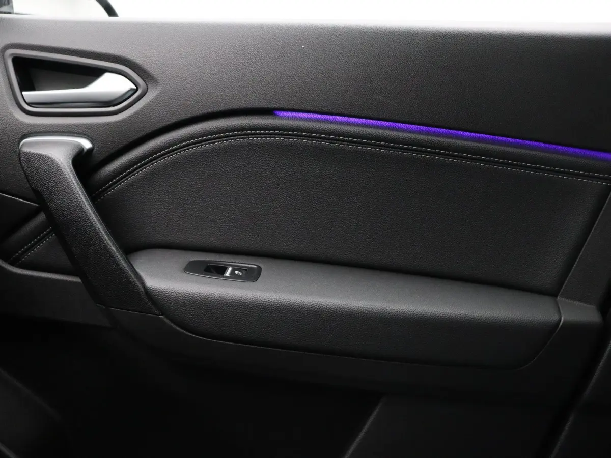 1.6 E-Tech Hybrid 145 Techno | Achteruitrijcamera | Climate Control | Parkeersensoren Voor en Achter | All season banden |